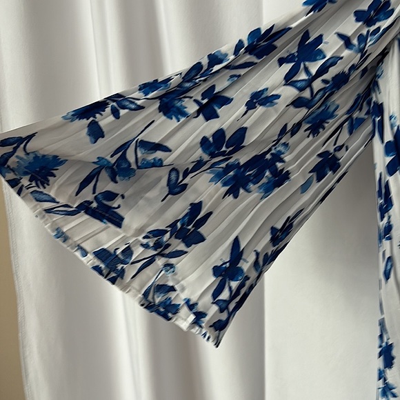 Croft & Barrow Dreamy Pleated Floral 3/4 Flutter Sleeve Shirt Top **Size PL** - Picture 4 of 5